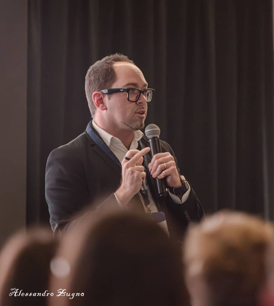 foto speaker durante evento aziendale